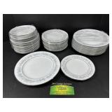 33 pcs Noritake Marywood China 2181