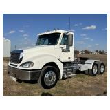 2007 Freightliner Columbia Semi Truck