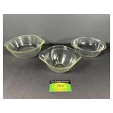 Clear Pyrex unique bowls