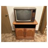 Swivel Top Entertainment Center and RCA XL-100 TV