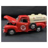 Mira 1953 Texaco Chevy pickup