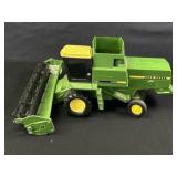 ERTL John Deere Combine