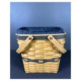 Longaberger Collectors Club basket with 2 handles