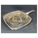 Wagnerware Cast Iron Skillet