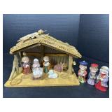Nativity Scene Set w/ Stable & Figurines