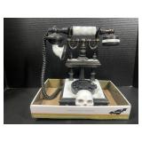 Spooky Skull Vintage Style Phone Decor