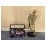 Animated Singing Skeleton