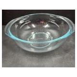 Pyrex glass bowl