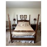 Traditional Queen Four Poster Bed
