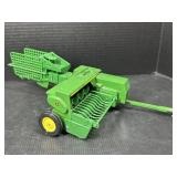 John Deere 348 Square Baler 1/16 scale