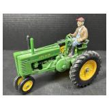 ERTL John Deere G Tractor