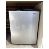 Kenmore compact mini refrigerator