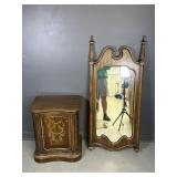 Vintage Style Gardner Wall Mirror & Vintage End