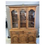 Oak 2pc Lighted China Cabinet & Hutch