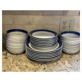 Gibson plates and bowls