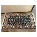 Green Floral Design Rug - 5 1/2' x 3'