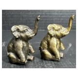 Cast metal Travel Elephants