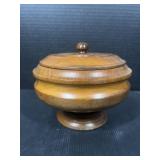 Wooden pedestal bowl