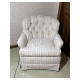 Tufted Upholstered Barrel Back Armchair