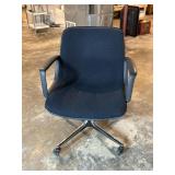 Black Rolling Offie Chair