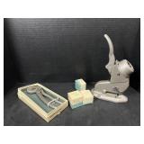 Bates Eyelet Press & Pliers w Eyelets