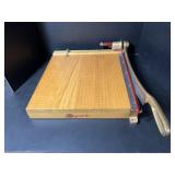 Ingento paper cutter