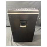 Ativa LD 800 paper shredder