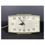 Vintage Green General Electric Table Clock