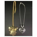 Large pendant necklaces