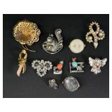 Vintage Style Brooch Pins & Pendants