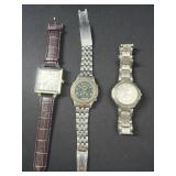 Menï¿½s Wilson watch & 2 more