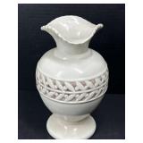 Red Wing 929 Pottery Vase w/ Embossed Band