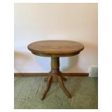 Round Top Pedestal Table