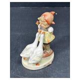 Hummel ï¿½Goose Girlï¿½ Figurine