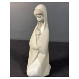 Lladro Madonna & Child Porcelain Figurine
