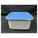 Enamel container