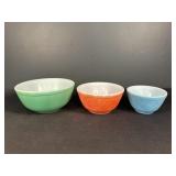 Pyrex Mixing Bowls 3pc Green Red Blue
