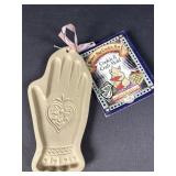 Brown Bag Cookie Art Heart in Hand 1996 mold