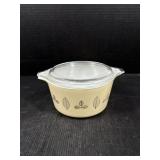 Pyrex Gold Leaf Casserole Dish