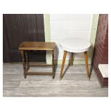 2 Side Tables