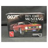 AMT 007 1971 Ford Mustang Mach 1 Plastic Model