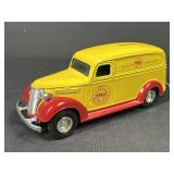 Shell Lubricants Delivery Van by Ertl