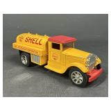 Shell Petroleum 1933 Tanker Bank Truck
