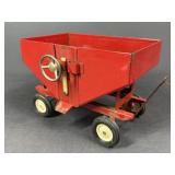 Metal Gravity Flow Wagon