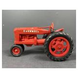 PMC Farmall M Plastic Tractor 1/16 Scale