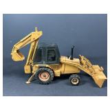 ERTL CASE Construction King Backhoe Die Cast