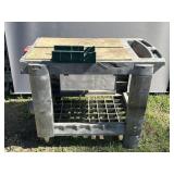 Rubbermaid Rolling Work Station