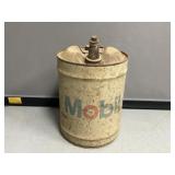 Antique Mobil Gas Can