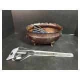 Metal Center Piece Bowl with Scissors