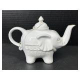 Cordon Bleu Elephant Teapot